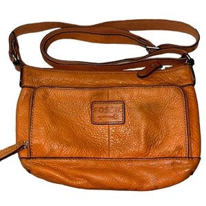 Fossil Orange-gee Leather Purse 👜